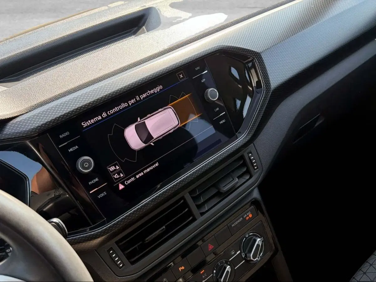 Volkswagen T-Cross usata a Livorno (14)