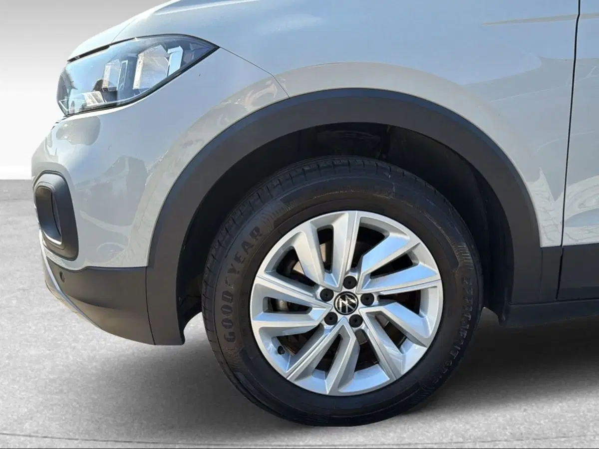 Volkswagen T-Cross usata a Livorno (15)