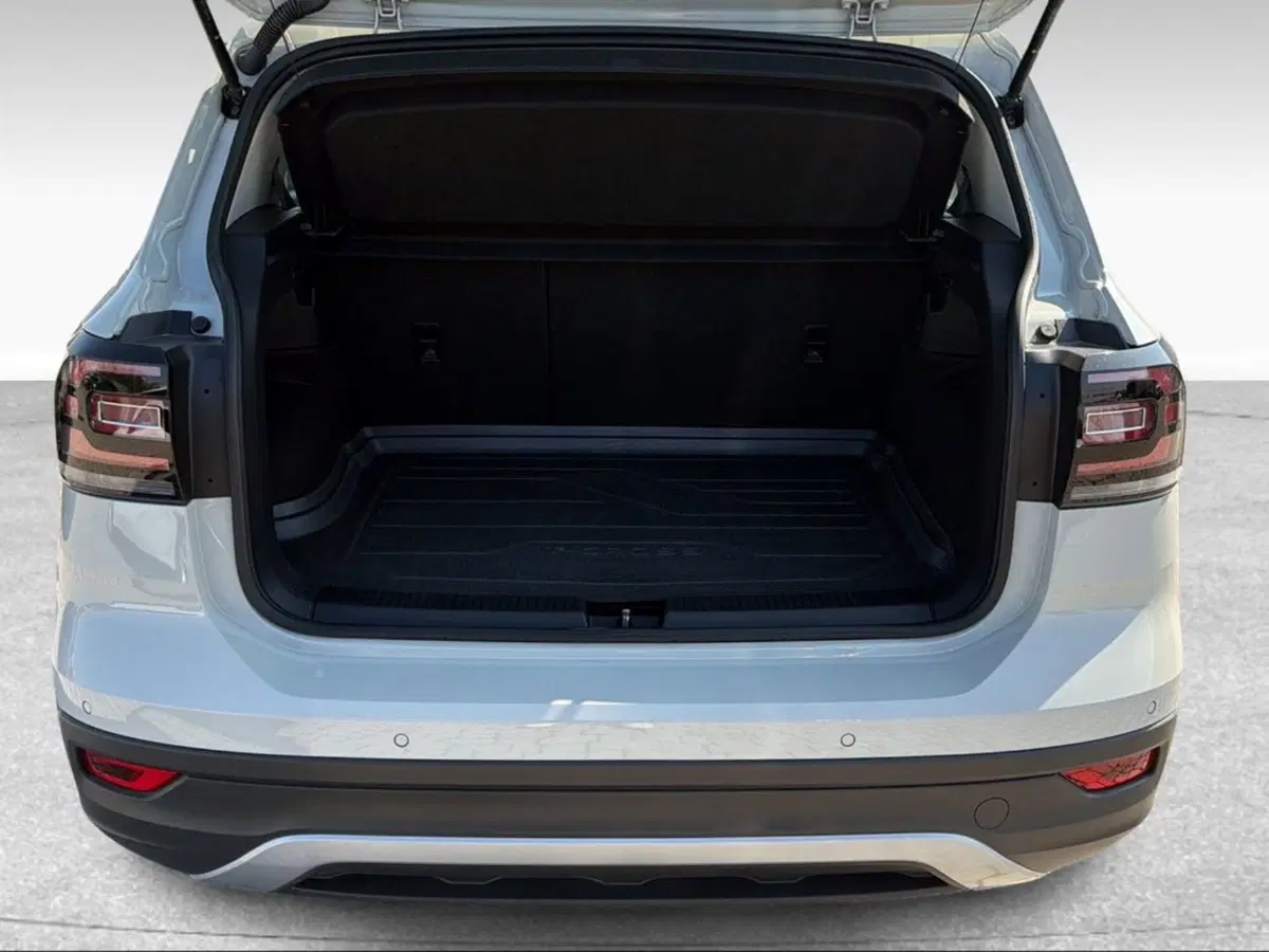 Volkswagen T-Cross usata a Livorno (6)