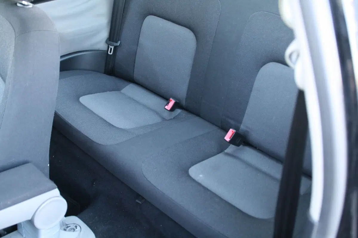 Volkswagen New Beetle usata a Pordenone (7)