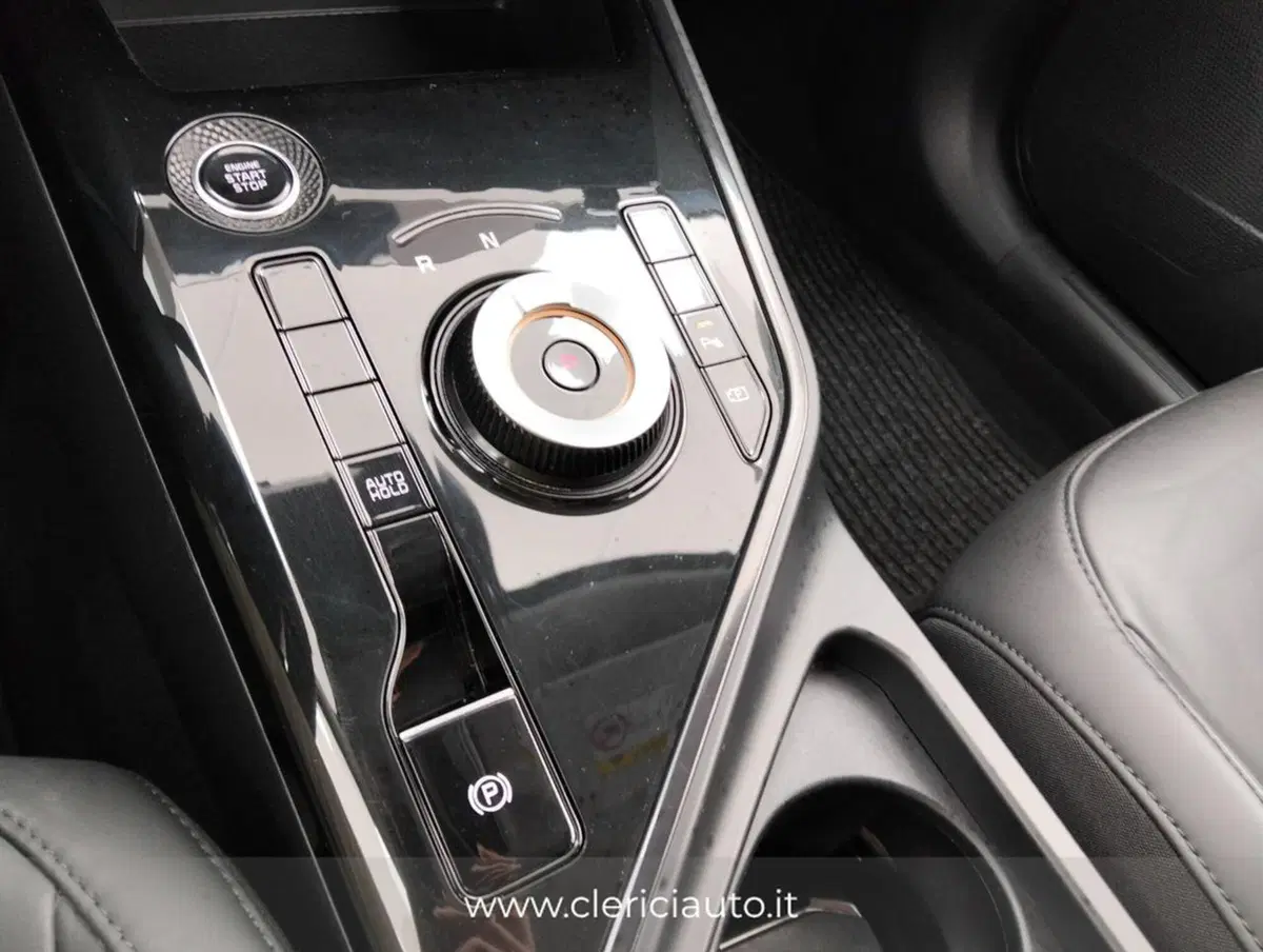 Kia Niro usata a Como (18)
