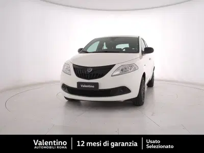 Lancia Ypsilon 1.0 FireFly 5 porte S&amp;S Hybrid Gold Plus del 2024 usata a Roma