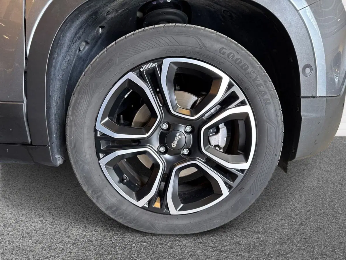 Jeep Avenger usata a Bari (6)