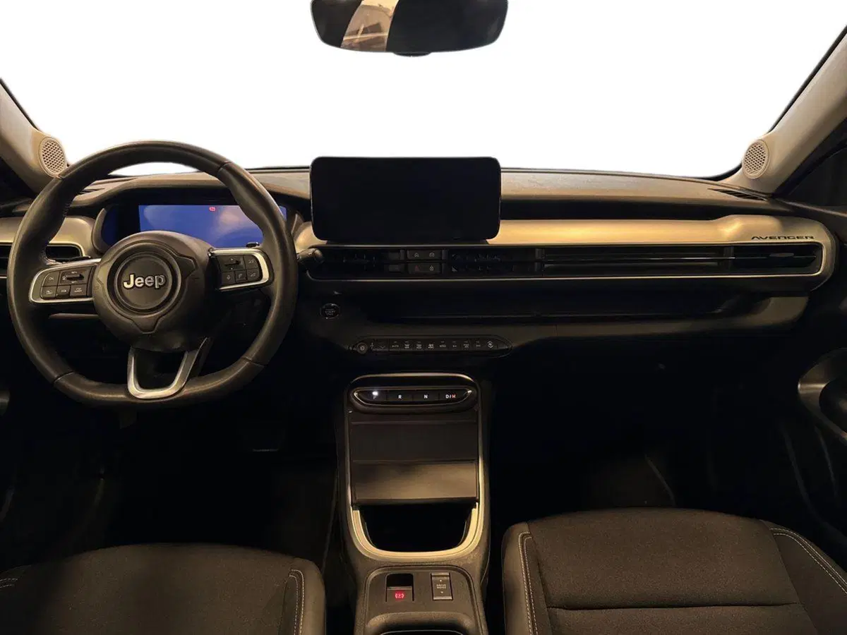 Jeep Avenger usata a Bari (8)