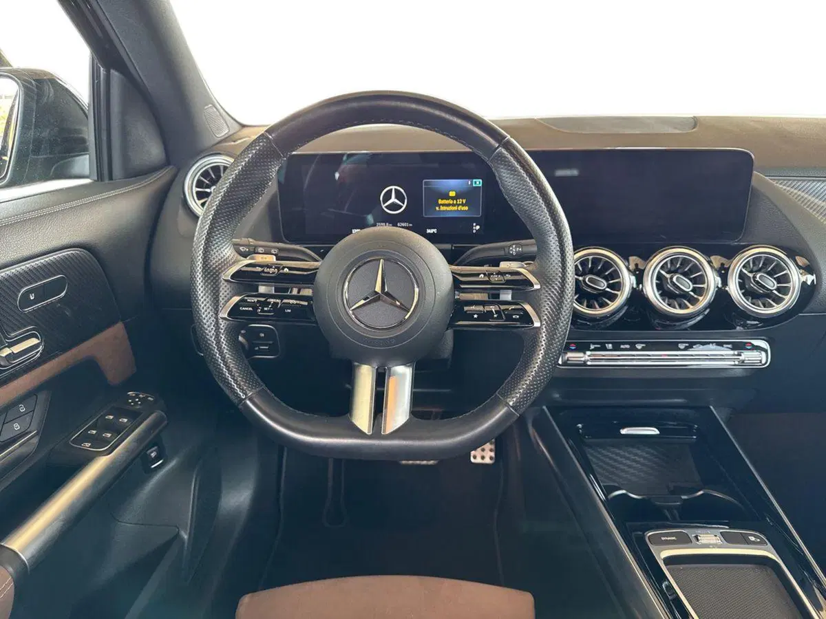 Mercedes-Benz GLA SUV usata a Bari (11)