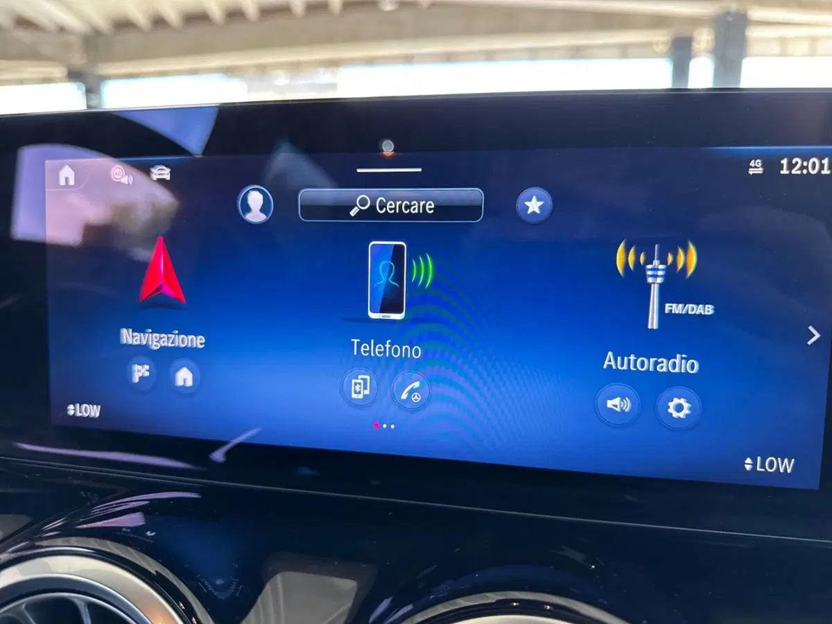Mercedes-Benz GLA SUV usata a Bari (12)