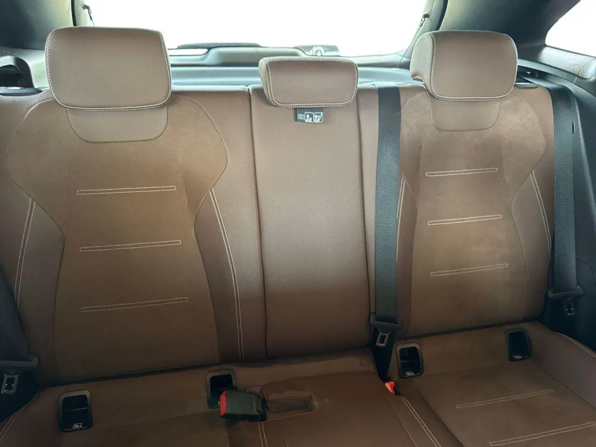 Mercedes-Benz GLA SUV usata a Bari (16)