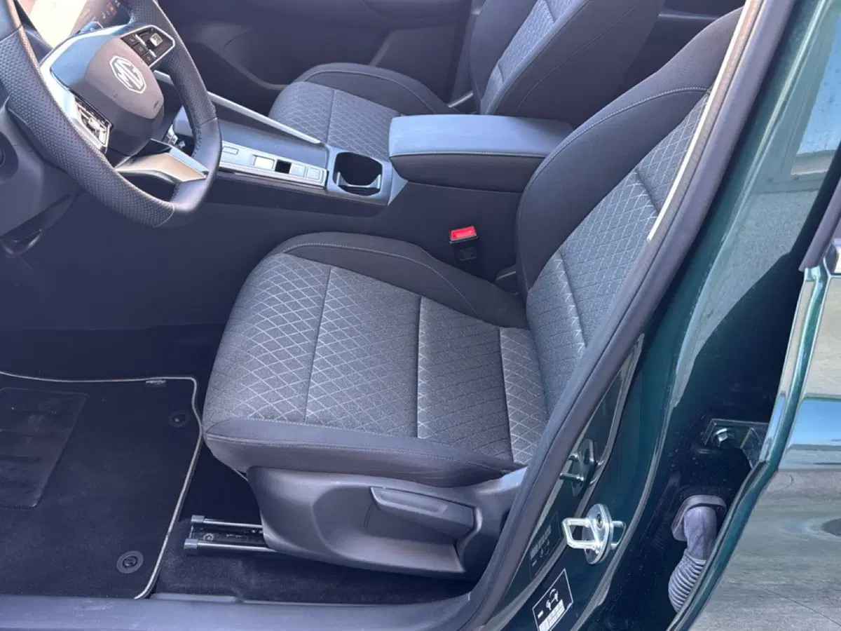 Mg ZS usata a Ferrara (10)