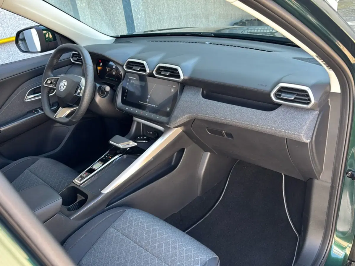 Mg ZS usata a Ferrara (12)