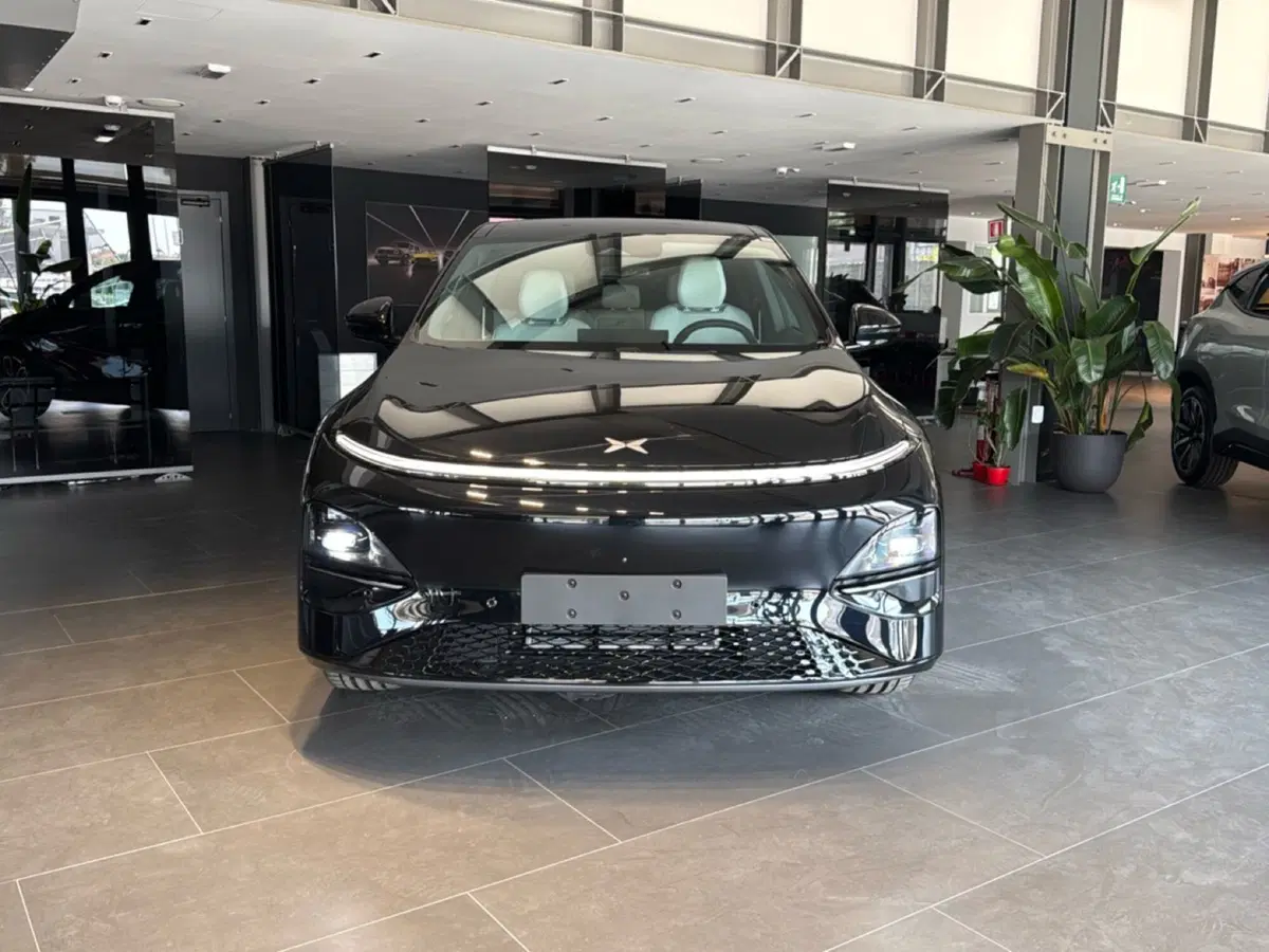 XPeng G6 nuova a Pescara (6)