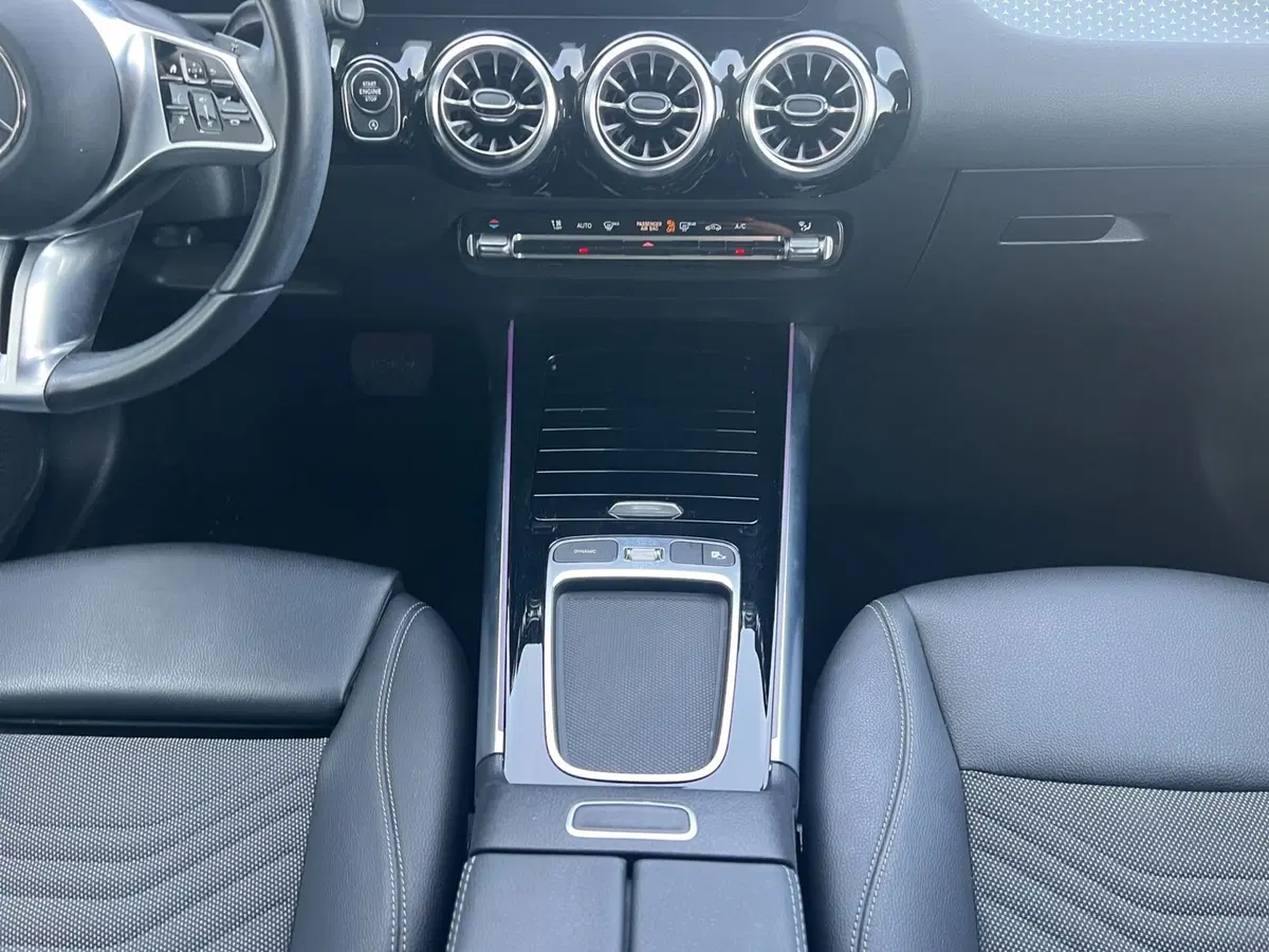 Mercedes-Benz GLA SUV usata a Cosenza (15)