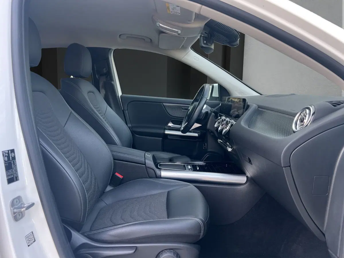 Mercedes-Benz GLA SUV usata a Cosenza (18)