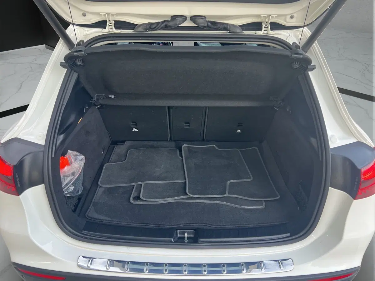 Mercedes-Benz GLA SUV usata a Cosenza (20)