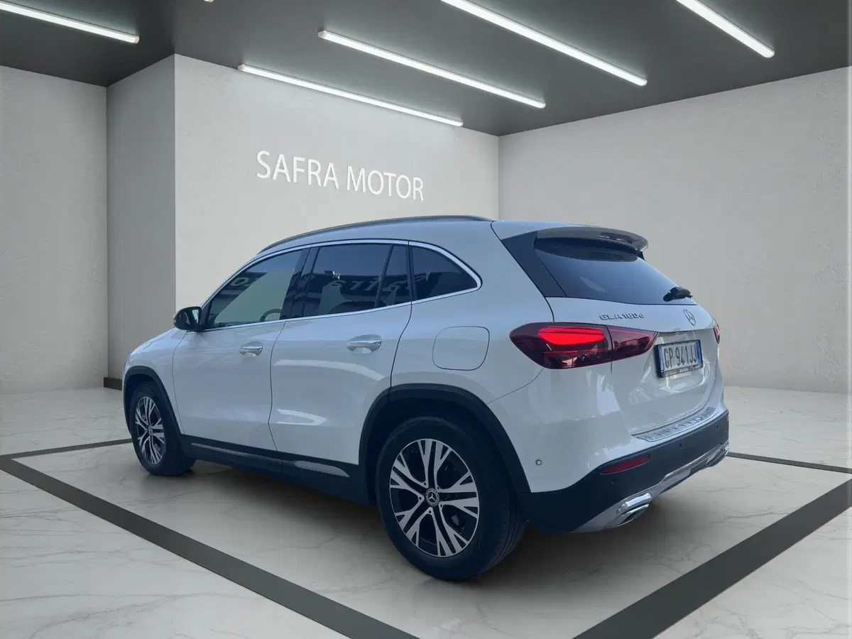 Mercedes-Benz GLA SUV usata a Cosenza (4)