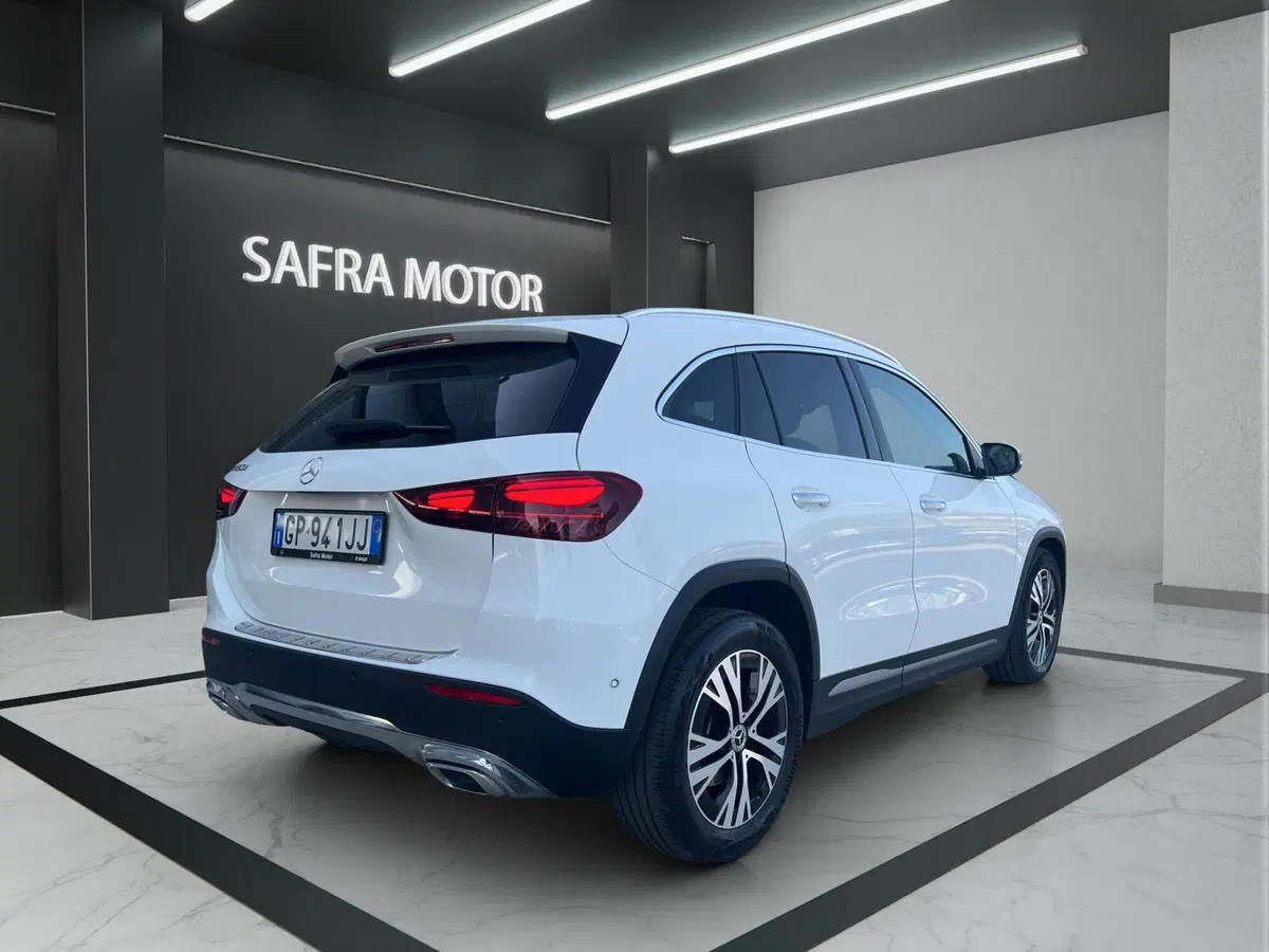 Mercedes-Benz GLA SUV usata a Cosenza (6)