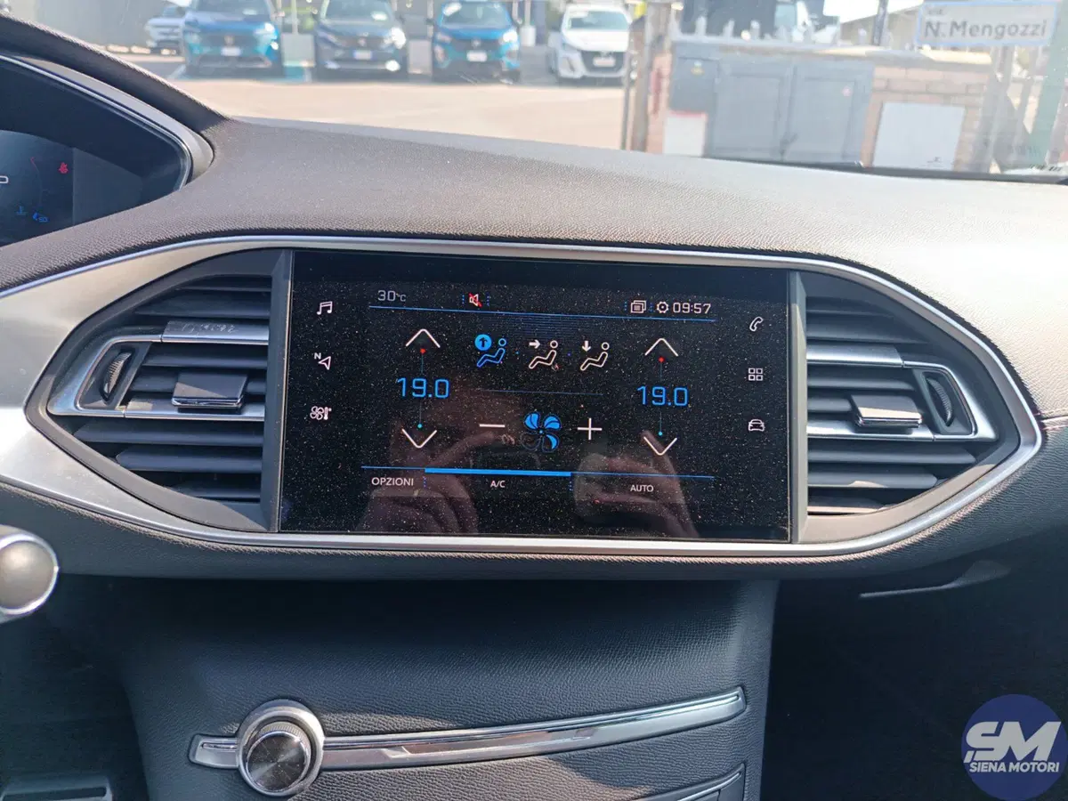 Peugeot 308 SW usata a Siena (10)