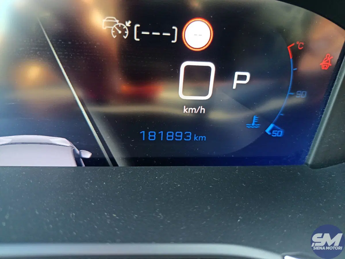 Peugeot 308 SW usata a Siena (8)