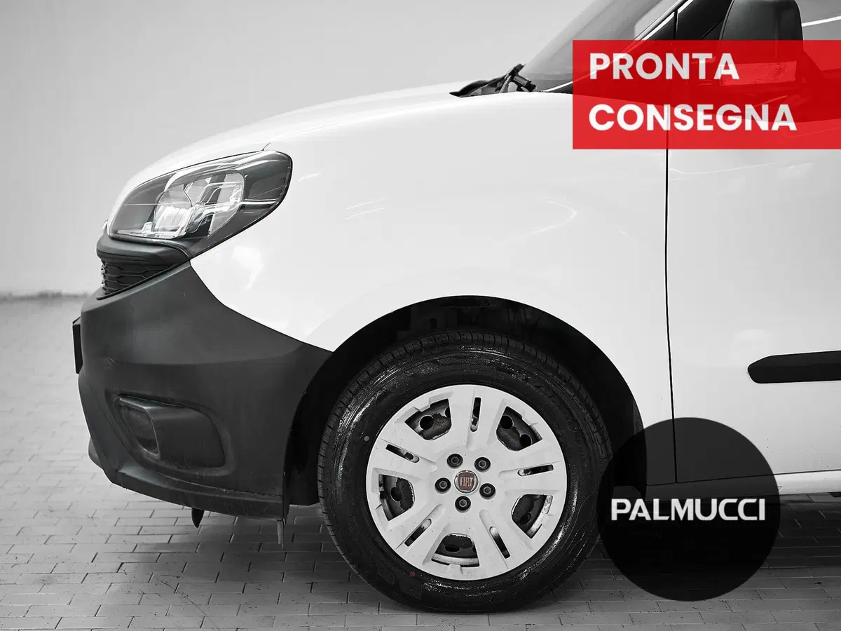 Fiat Doblò Furgone usata a Prato (9)