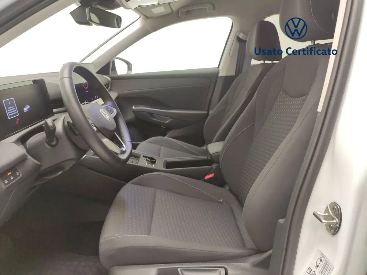 Volkswagen T-Roc nuova a Avellino (16)