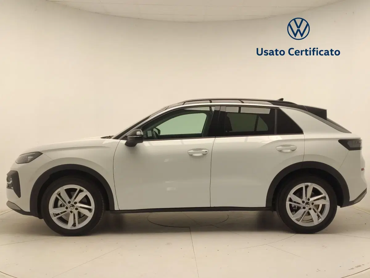 Volkswagen T-Roc nuova a Avellino (4)