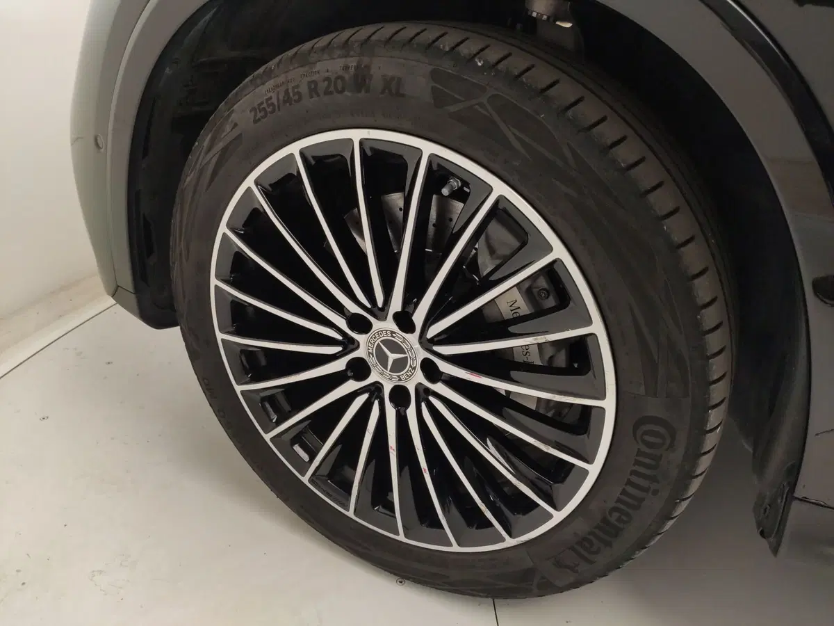 Mercedes-Benz GLC SUV usata a Avellino (13)
