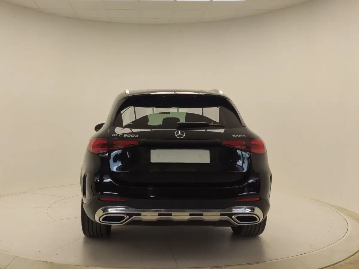 Mercedes-Benz GLC SUV usata a Avellino (6)