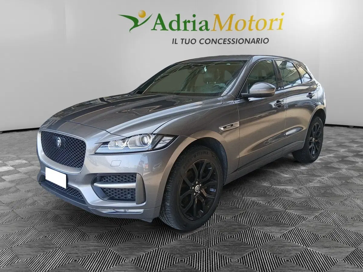 Jaguar F-Pace usata a Pordenone