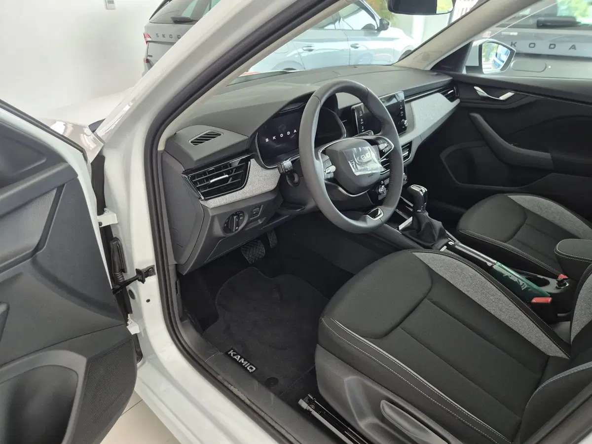 Skoda Kamiq nuova a Torino (12)