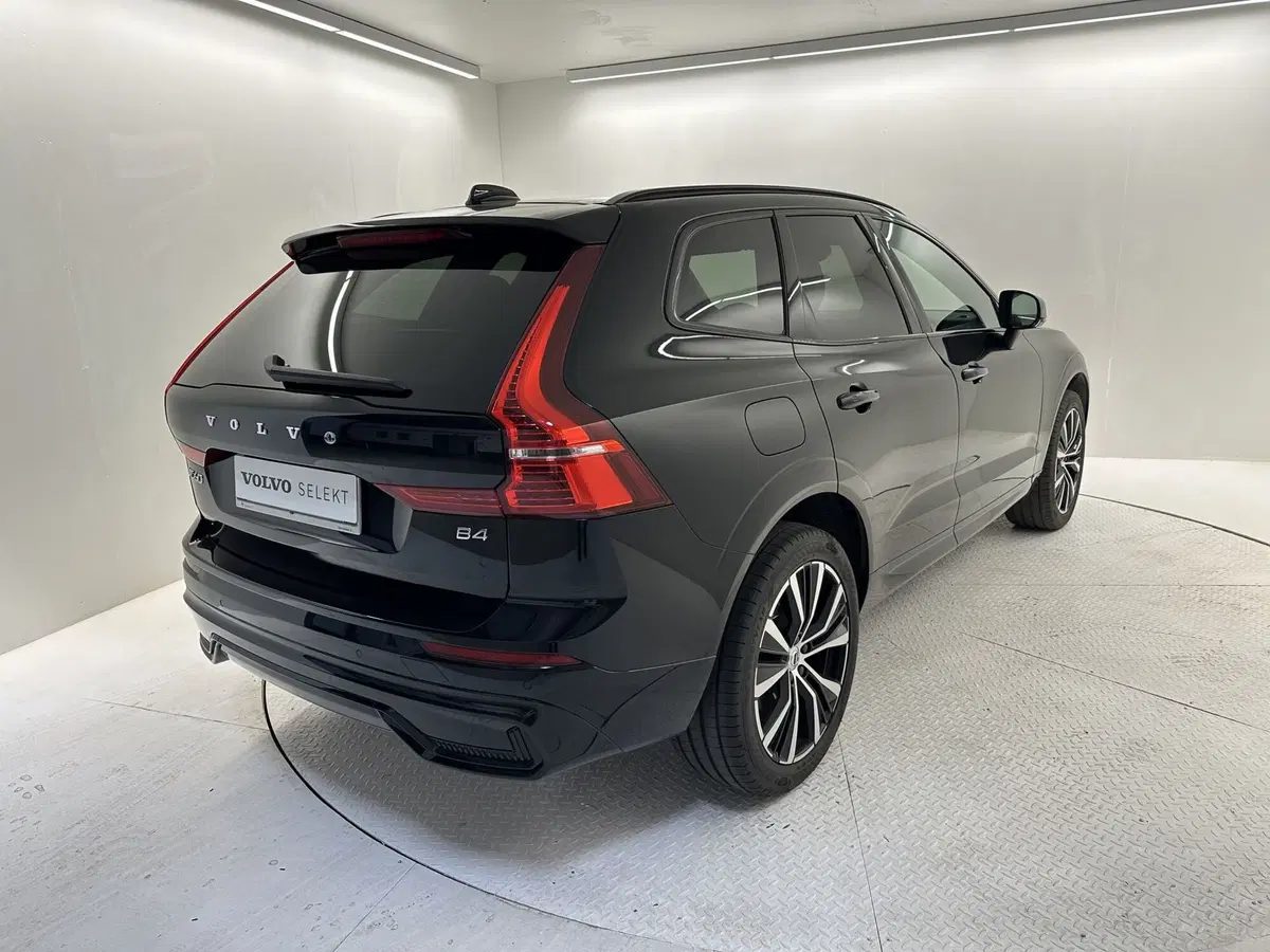 Volvo XC60 usata a Bergamo (2)
