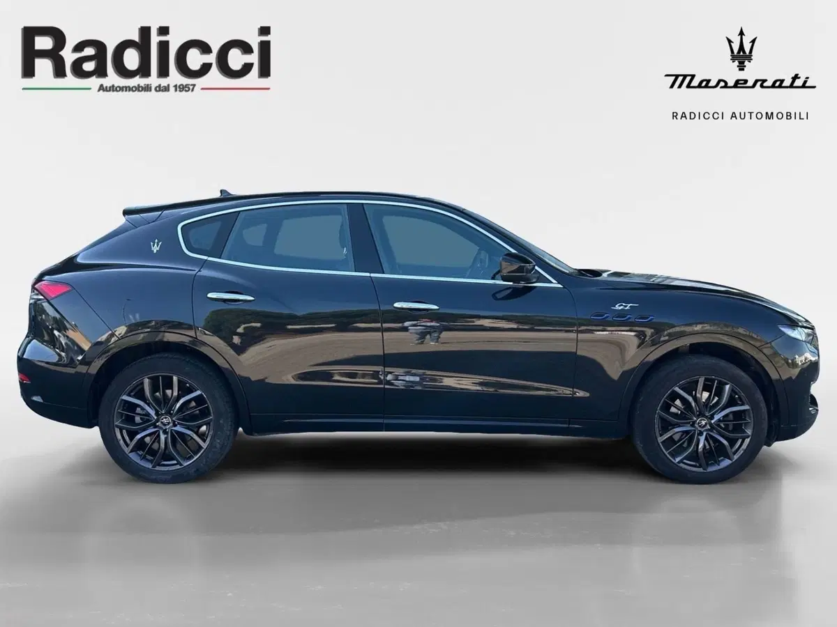 Maserati Levante usata a Ancona (12)