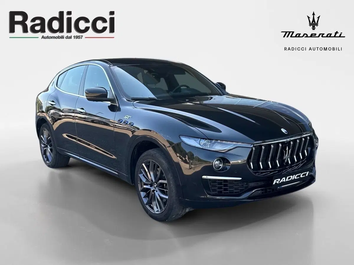 Maserati Levante usata a Ancona (3)