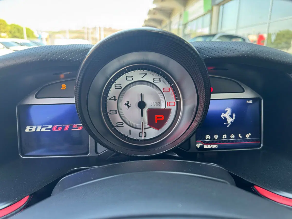 Ferrari 812 Spider usata a Ancona (13)