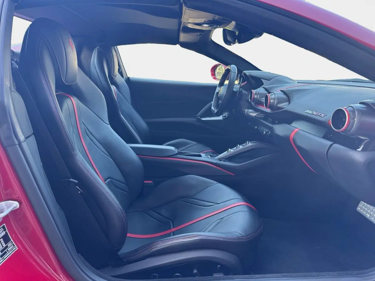 Ferrari 812 Spider usata a Ancona (16)