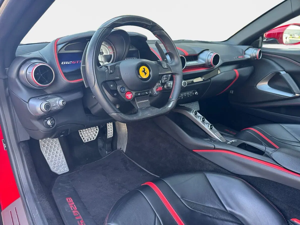 Ferrari 812 Spider usata a Ancona (2)