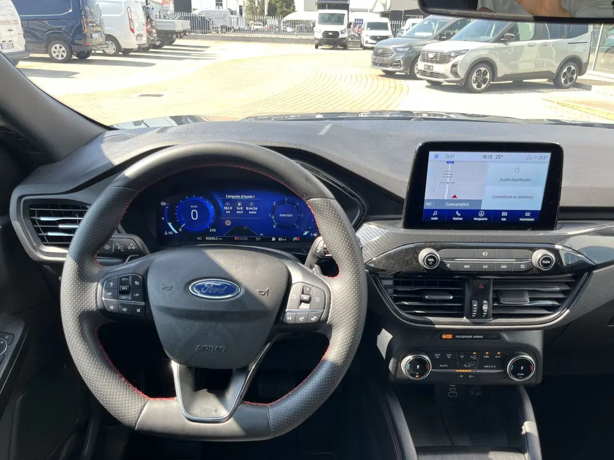 Ford Kuga usata a Vercelli (17)