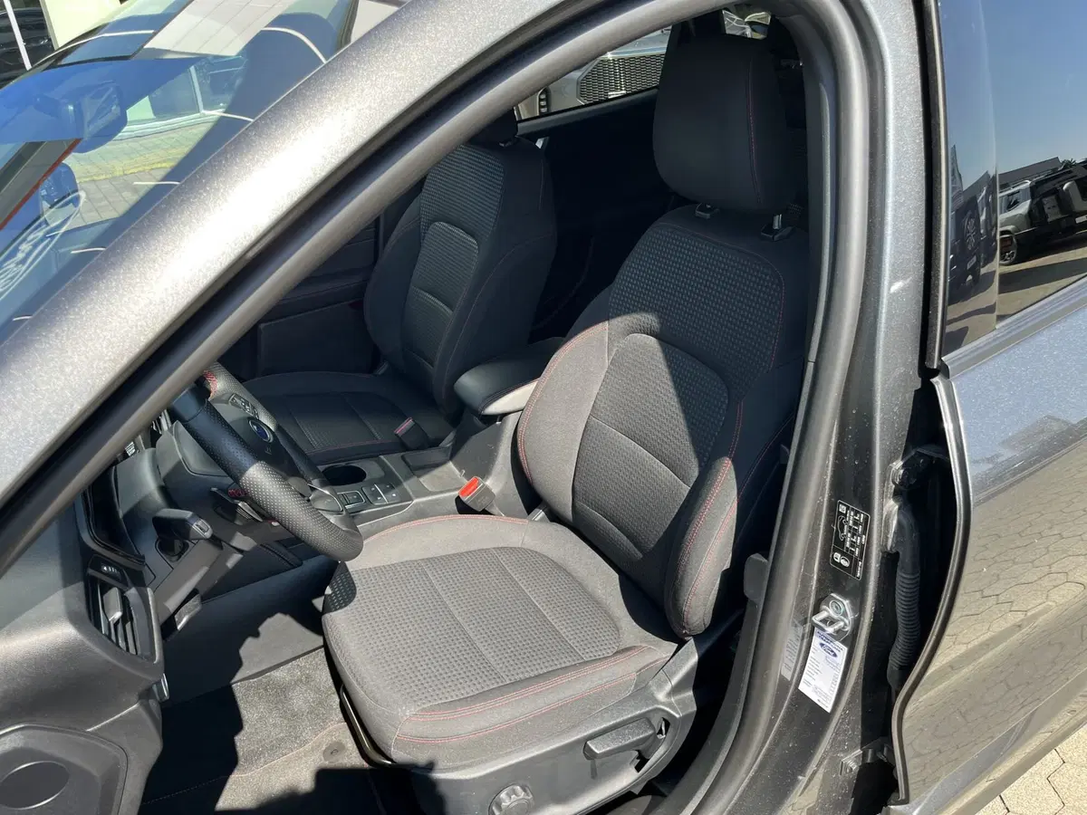 Ford Kuga usata a Vercelli (8)