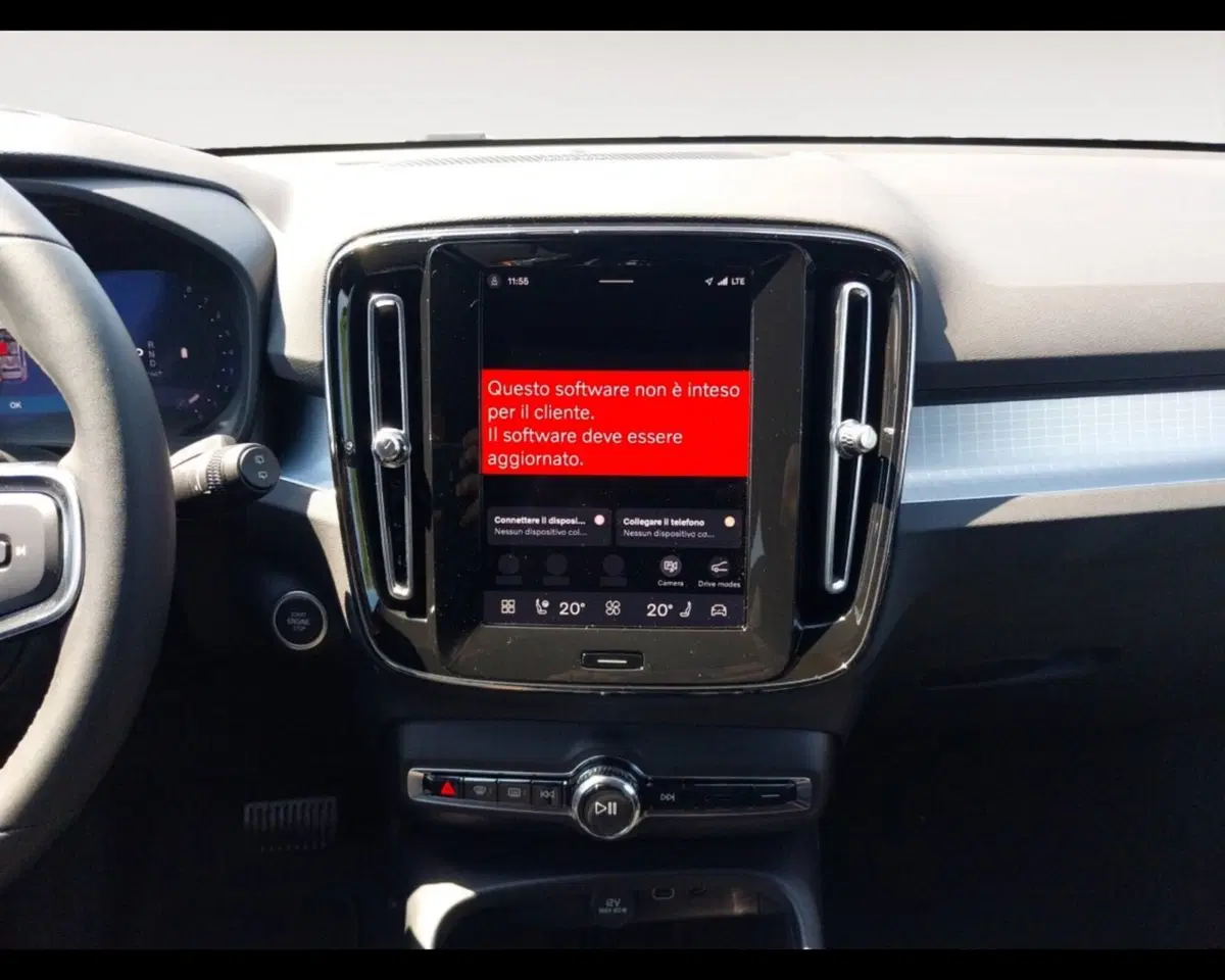 Volvo XC40 nuova a Bologna (11)