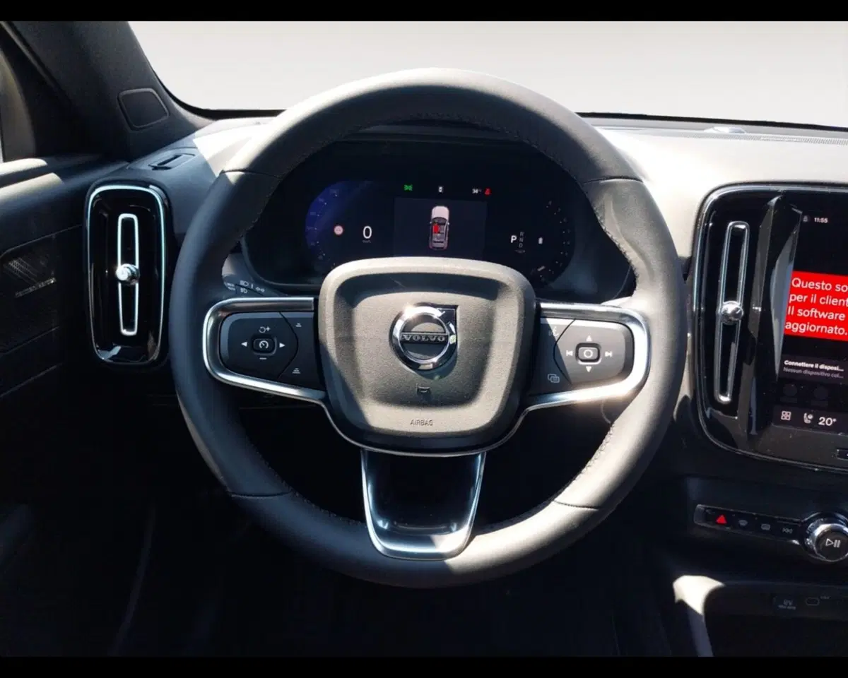 Volvo XC40 nuova a Bologna (12)