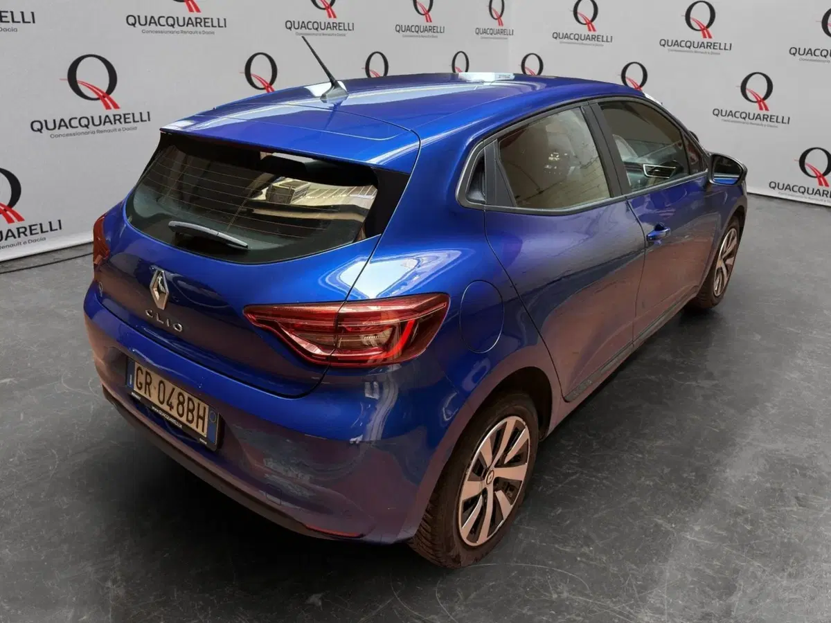 Renault Clio usata a Milano (4)
