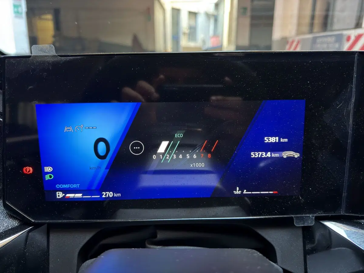 Renault Clio usata a Milano (11)
