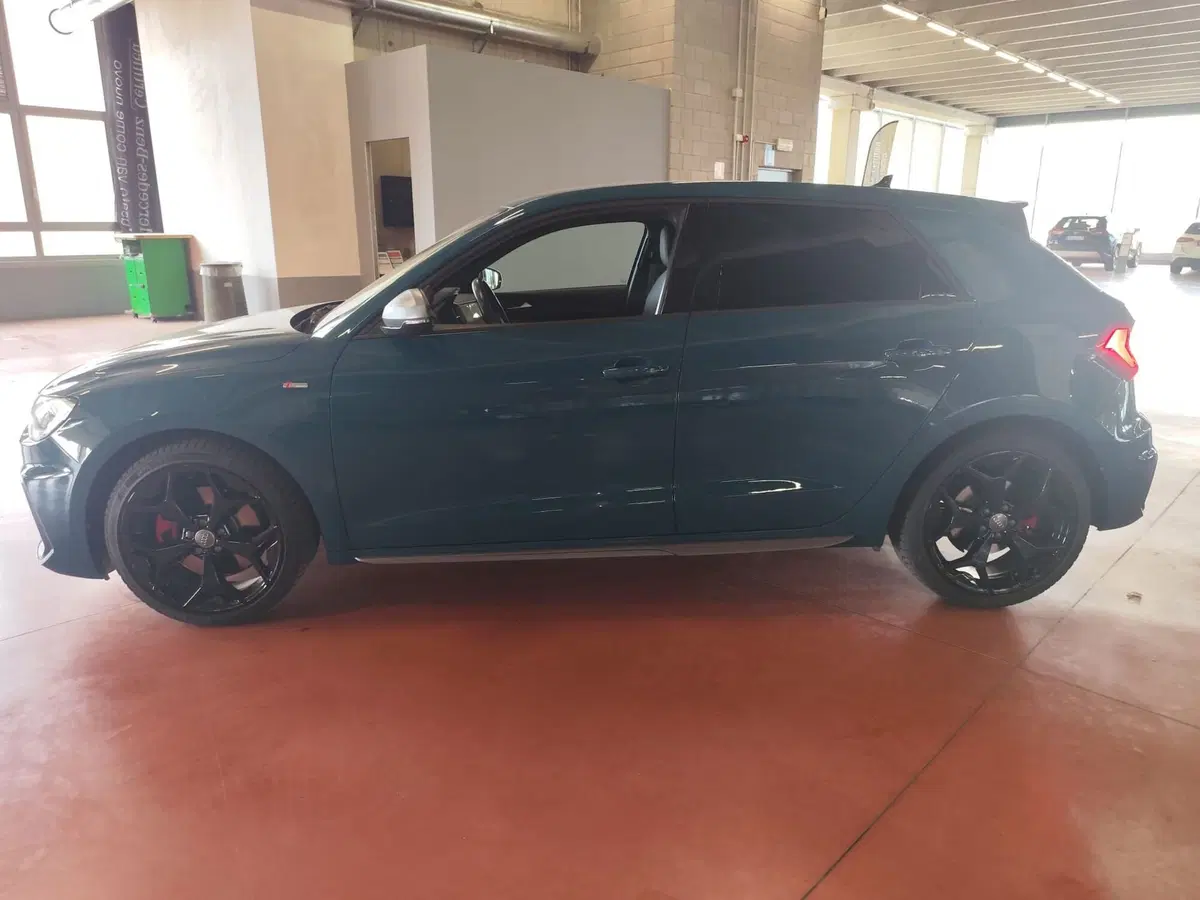 Audi A1 Sportback usata a Milano (3)