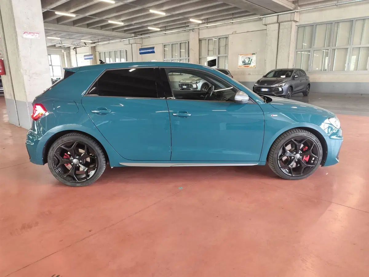 Audi A1 Sportback usata a Milano (7)