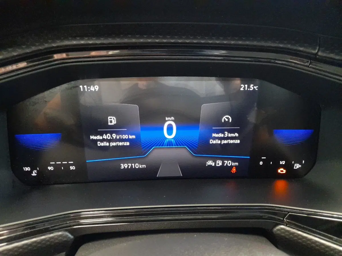 Volkswagen T-Cross usata a Bologna (12)