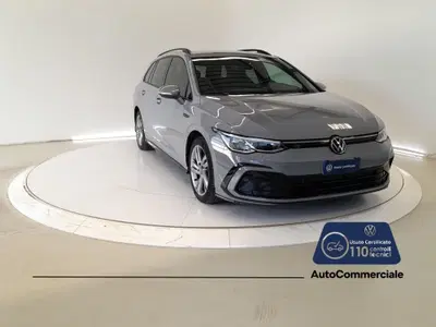 Volkswagen Golf Variant 2.0 TDI 150 CV DSG SCR 4Motion R-Line del 2022 usata a Bologna