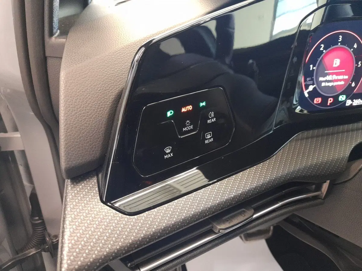 Volkswagen Golf Variant usata a Bologna (10)