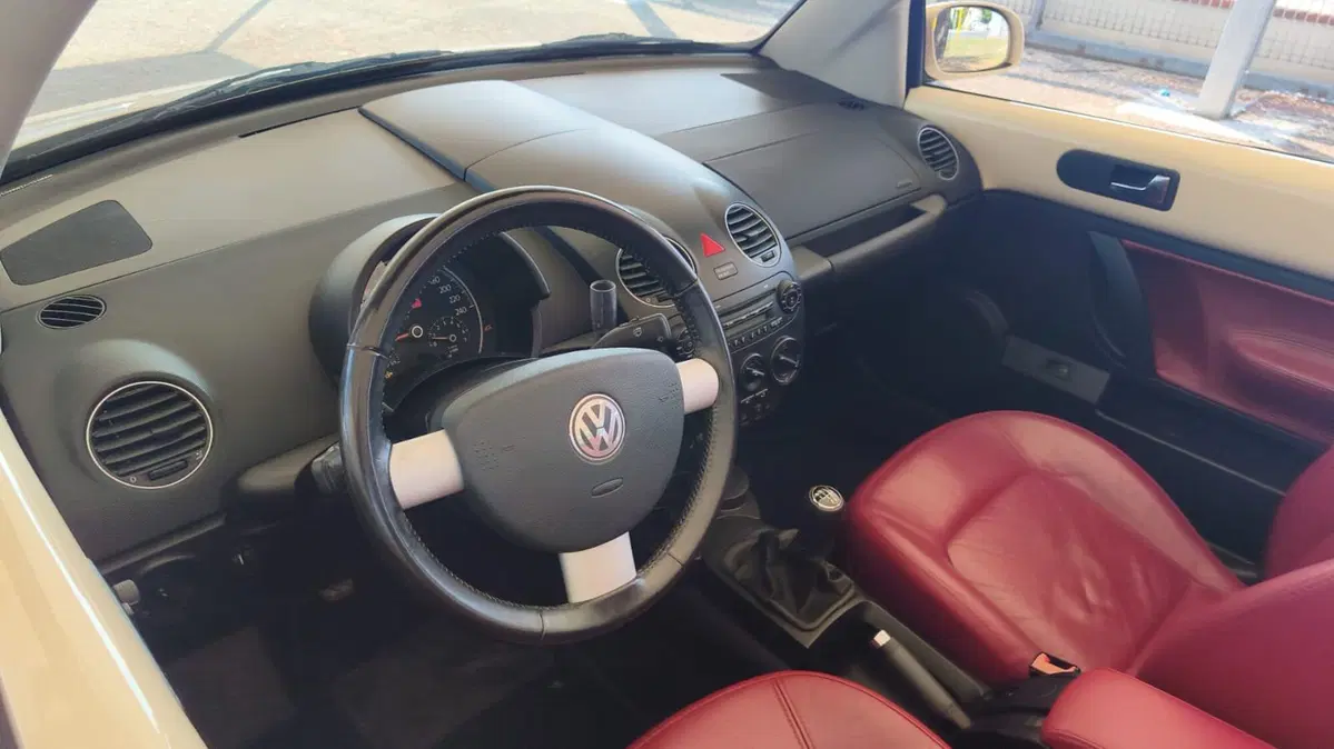 Volkswagen New Beetle Cabrio usata a Firenze (4)