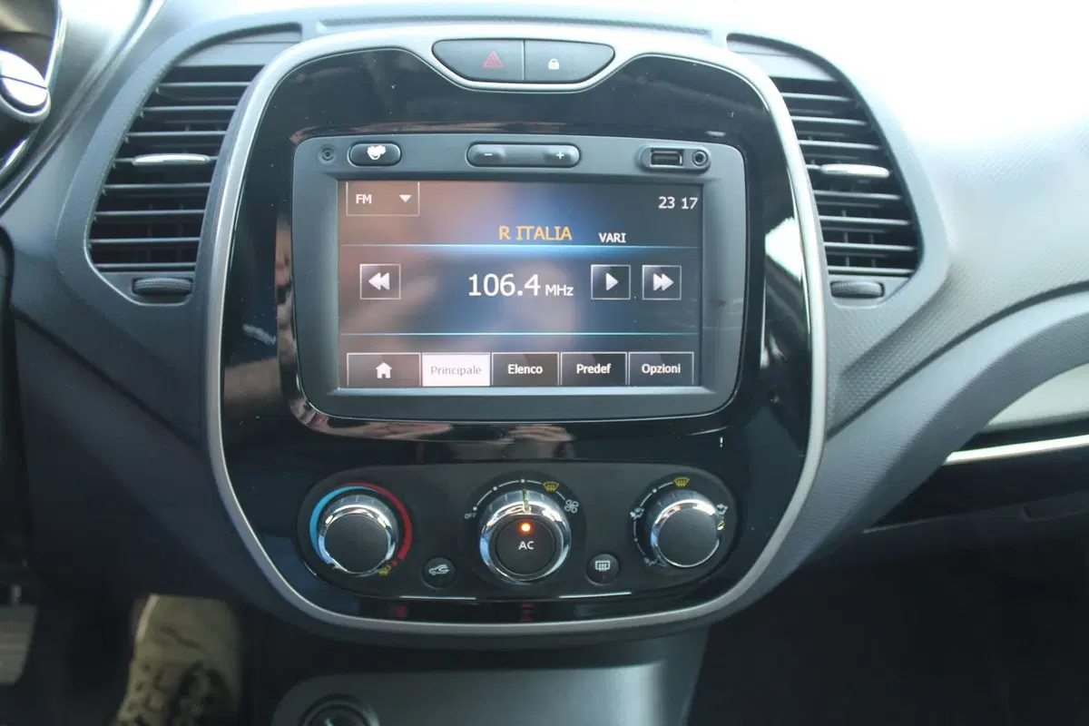 Renault Captur usata a Cuneo (13)