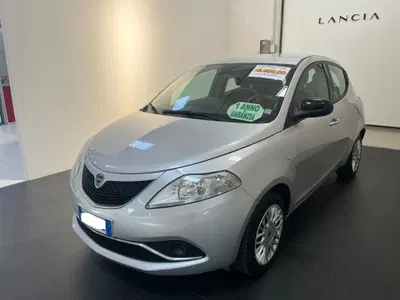 Lancia Ypsilon 1.2 69 CV 5 porte Gold del 2017 usata a Altopascio