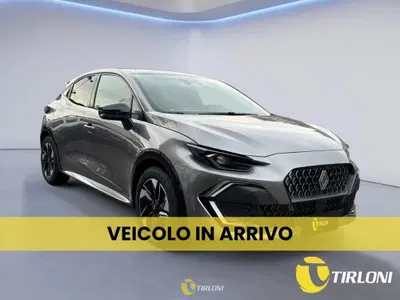 Renault Clio 1.8 full hybrid Techno 160cv auto del 2025 usata a Milano
