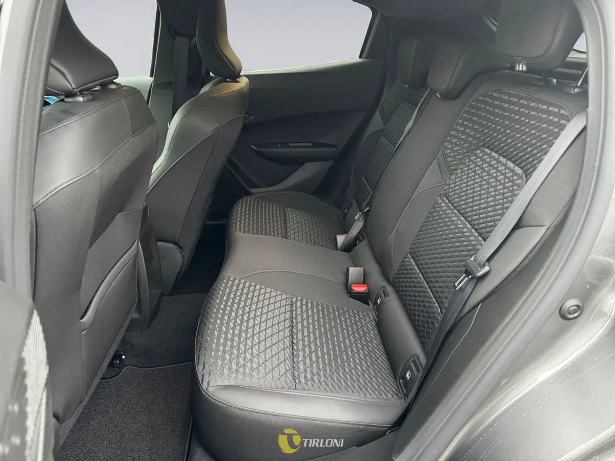 Renault Clio usata a Milano (14)